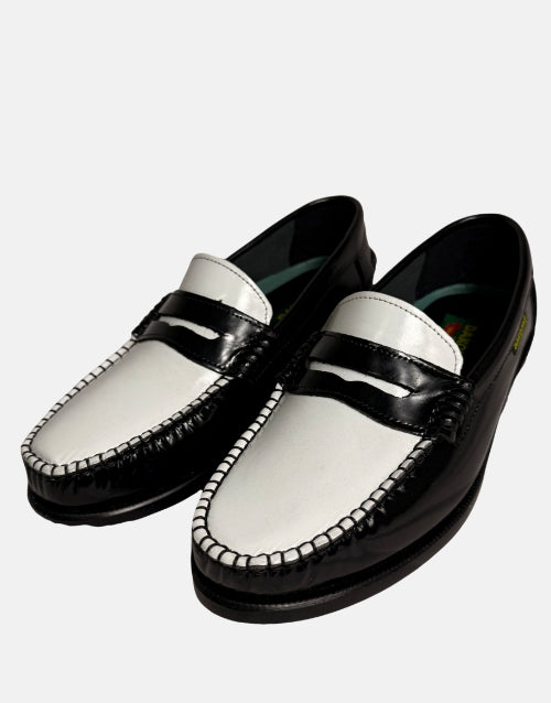 Dakota Leather Black & White Moccasin Shoe