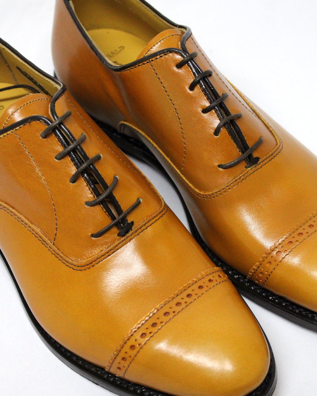 SAXONE Leather Tan Toe Cap Shoe