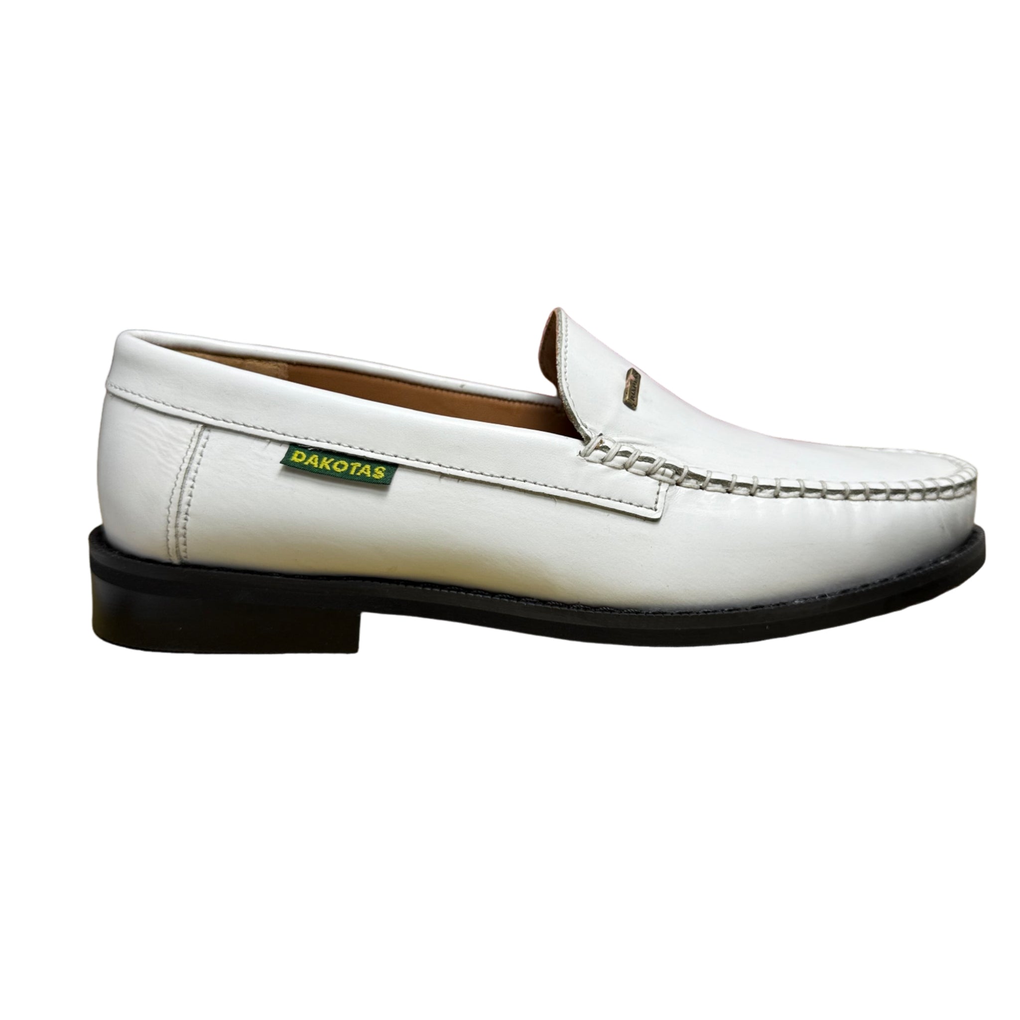Dakotas White Moccasin