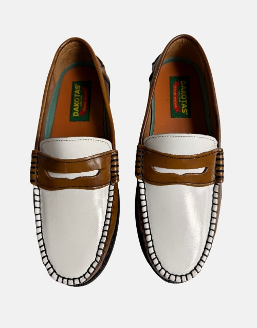 Dakotas Leather Tan & White Moccasin Shoe