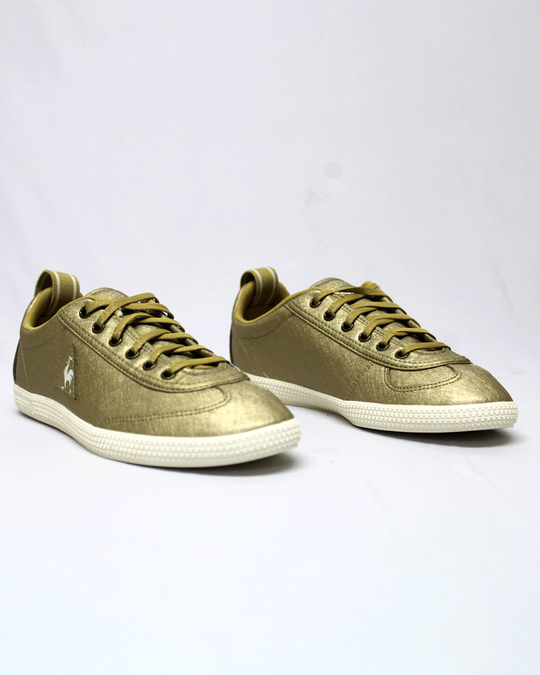 lecoq sneakers for ladies at sportscene